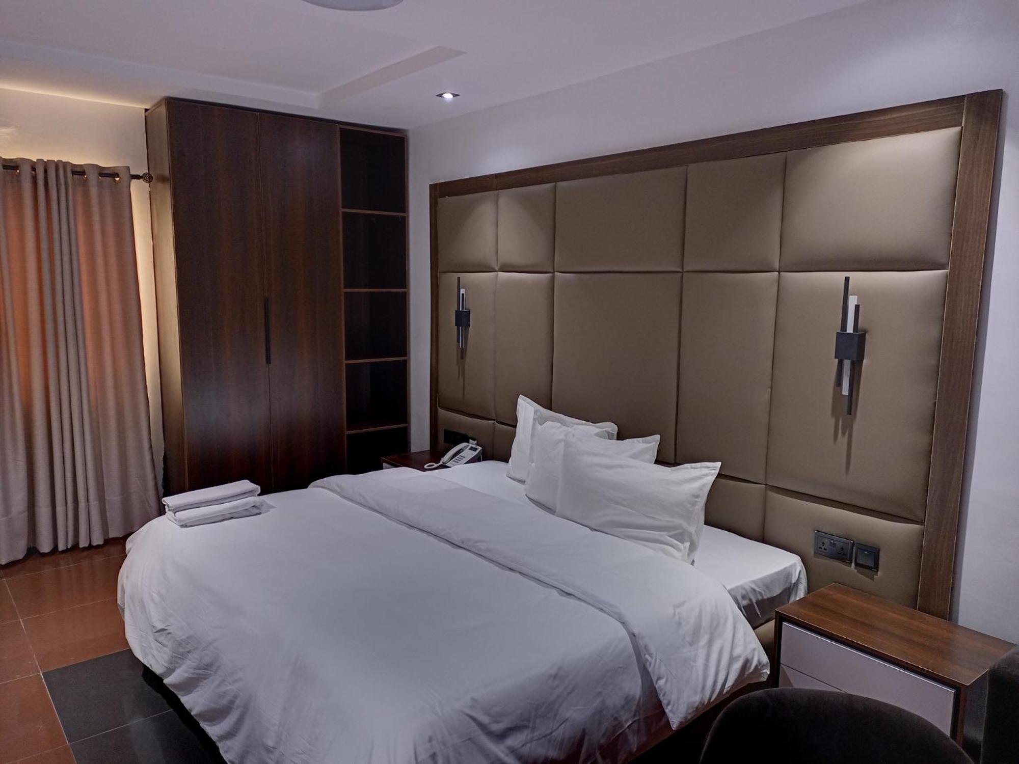 Hotel 35 Embassy Lagos Zewnętrze zdjęcie